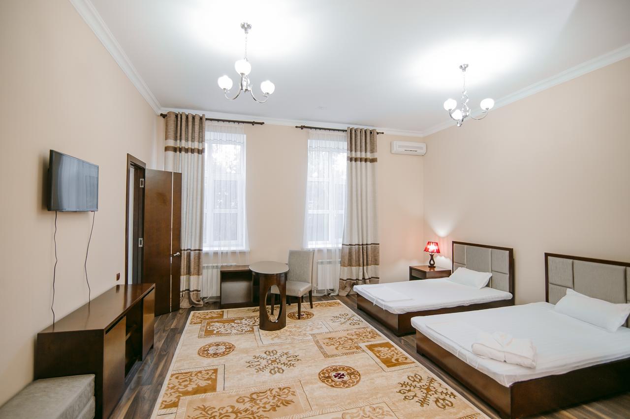 Hotel Inju Taraz Exterior foto